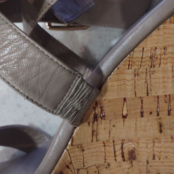 Cole Haan Grand Os Cork Wedge Sandals Size 9 Medium EUC - Picture 11 of 16